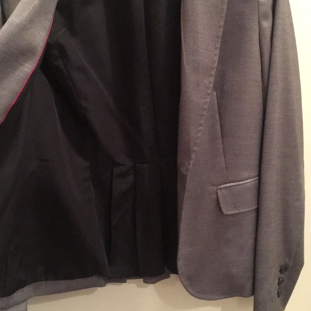 Jacket - Picture 3 of 4